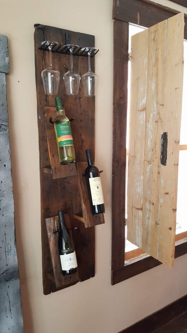 Decorative wine bottle holder