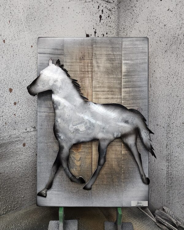 Wall Decoration: Strength & Determination - Image 2