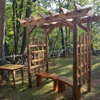 Arche de mariage en bois recyclés