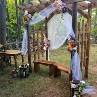 Arche de mariage en bois recyclés