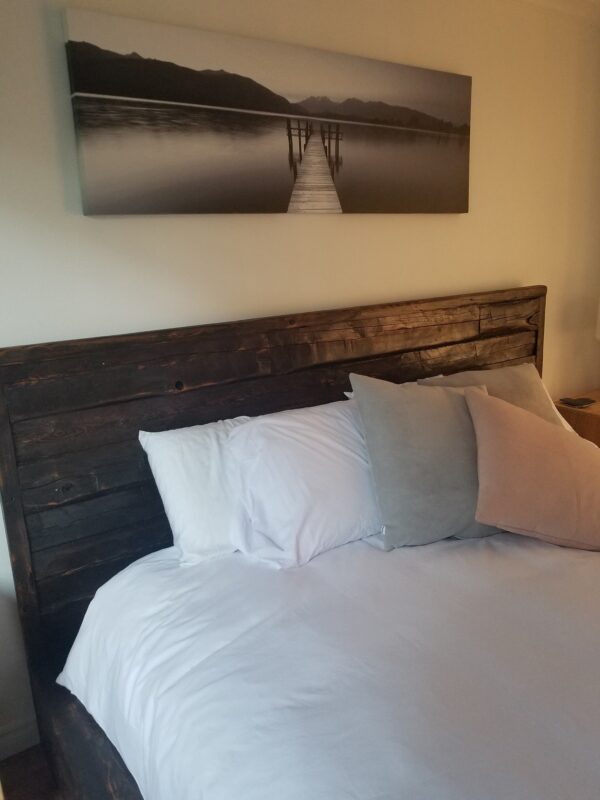 100% wood queen bed - Image 16