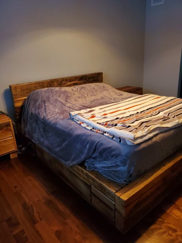 100% wood queen bed - Image 22